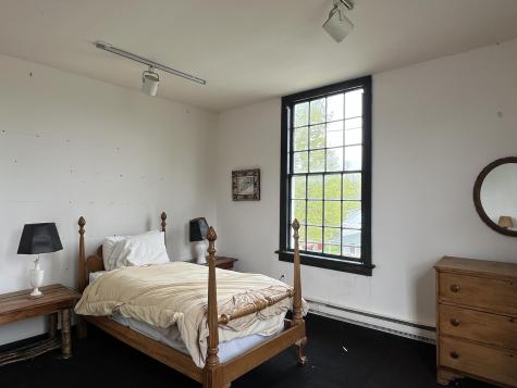 2728 Ny State Route 22 Essex NY 12936