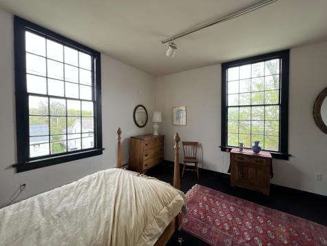 2728 Ny State Route 22 Essex NY 12936