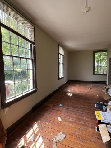 2728 Ny State Route 22 Essex NY 12936