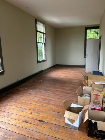 2728 Ny State Route 22 Essex NY 12936