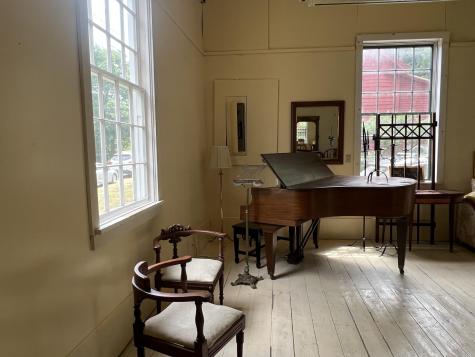 2728 Ny State Route 22 Essex NY 12936