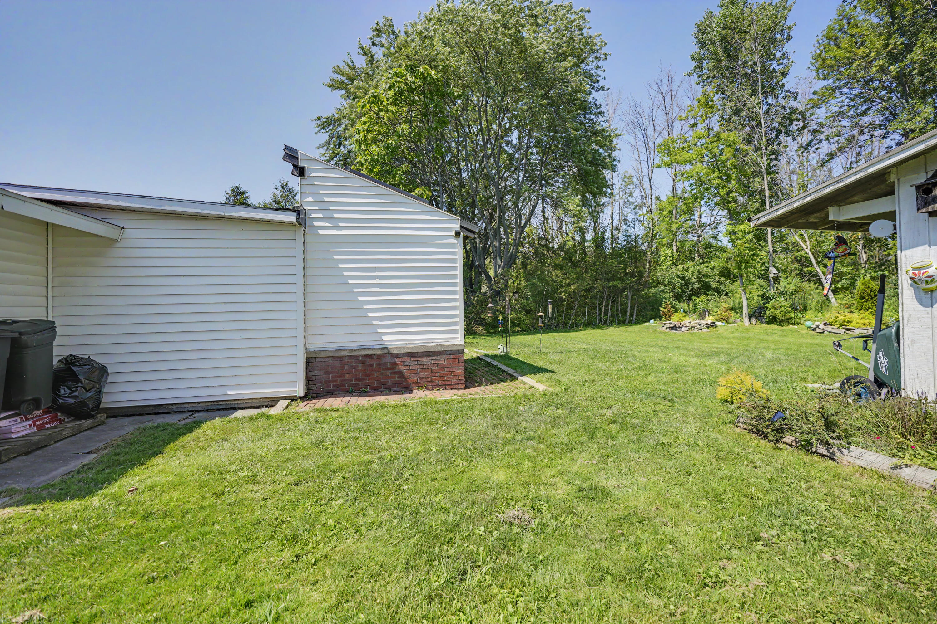 20 Oswego Lane Plattsburgh NY 12901