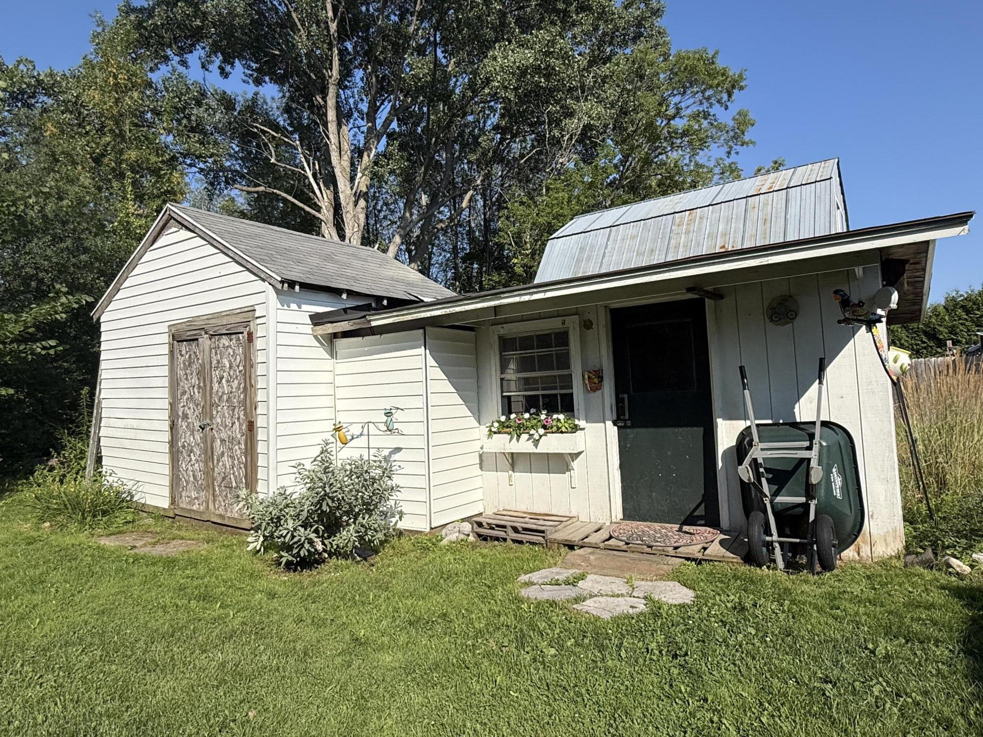 20 Oswego Lane Plattsburgh NY 12901