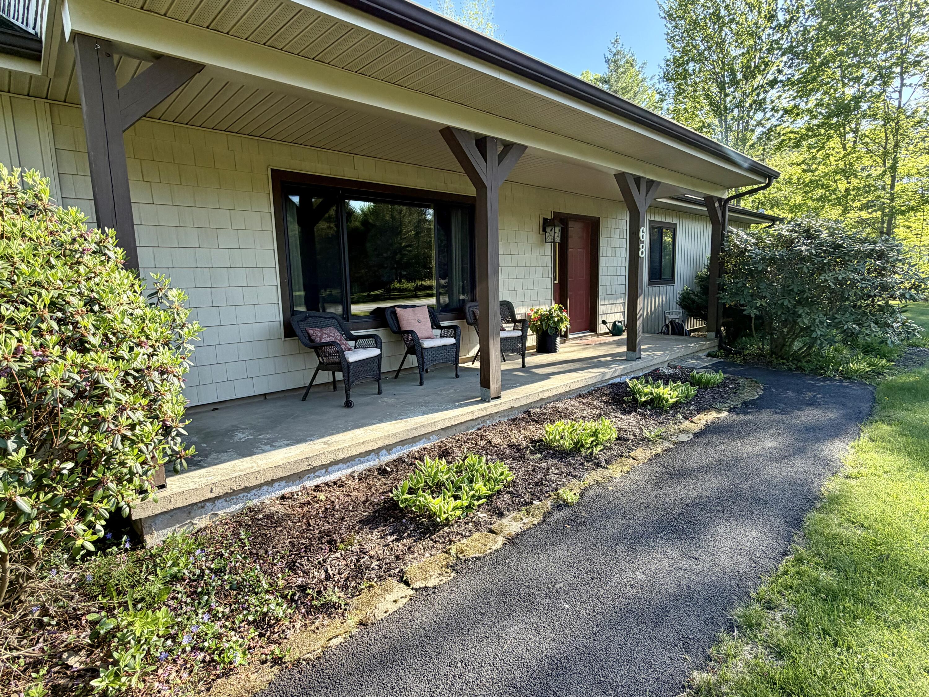 68 Rosbo Lane Morrisonville NY 12962