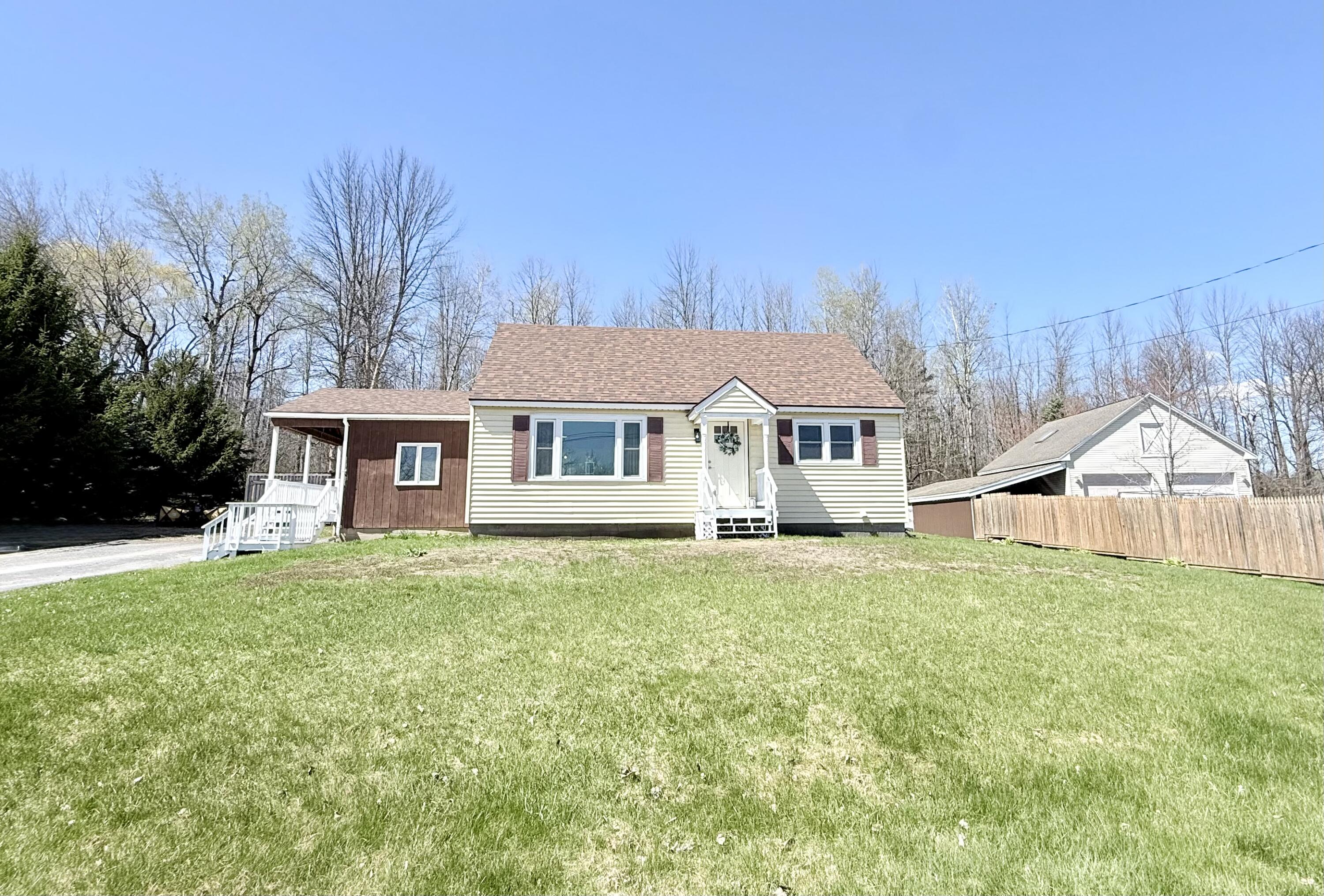 1711 New York 22b Morrisonville NY 12962