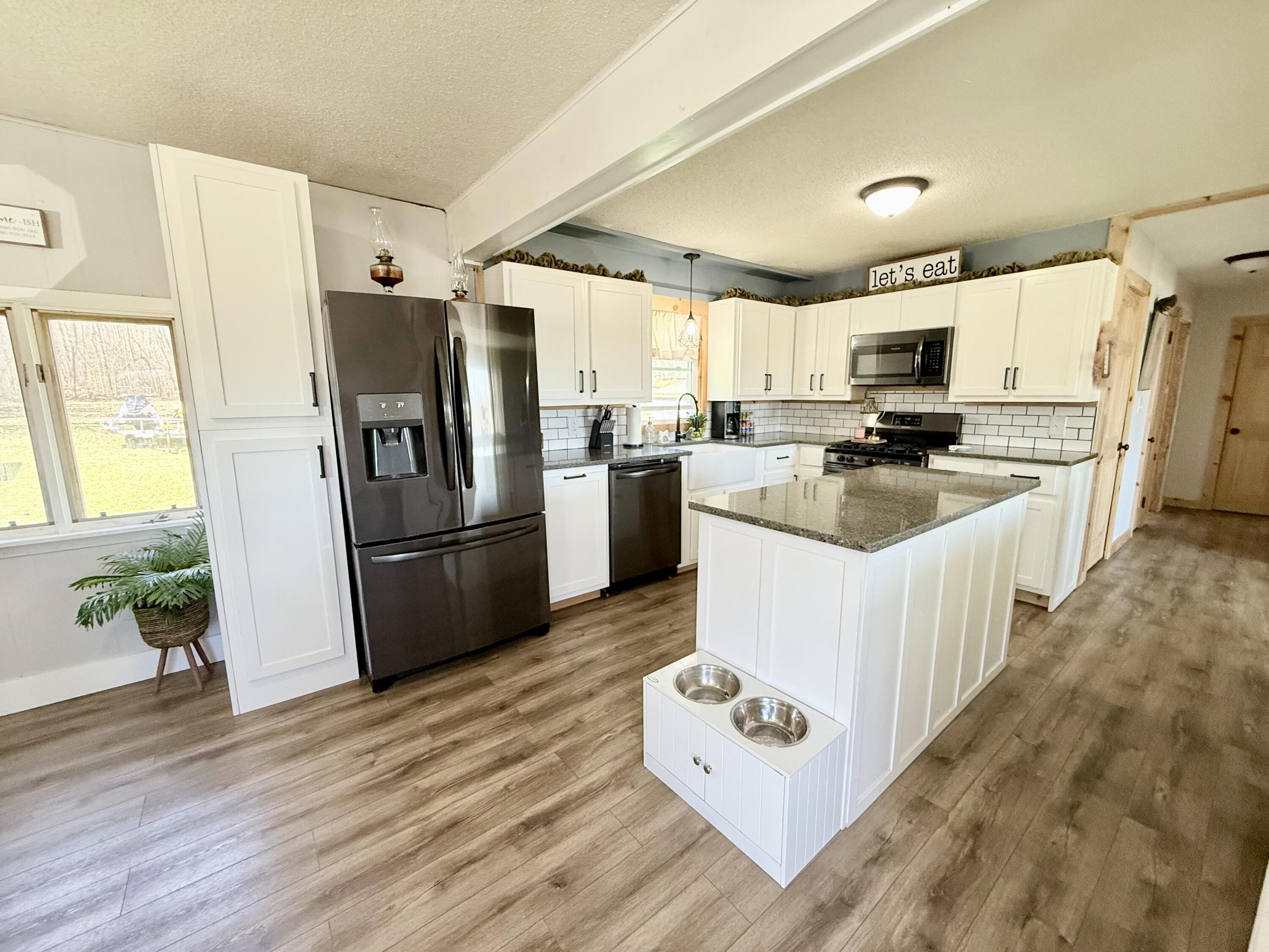 1711 New York 22b Morrisonville NY 12962