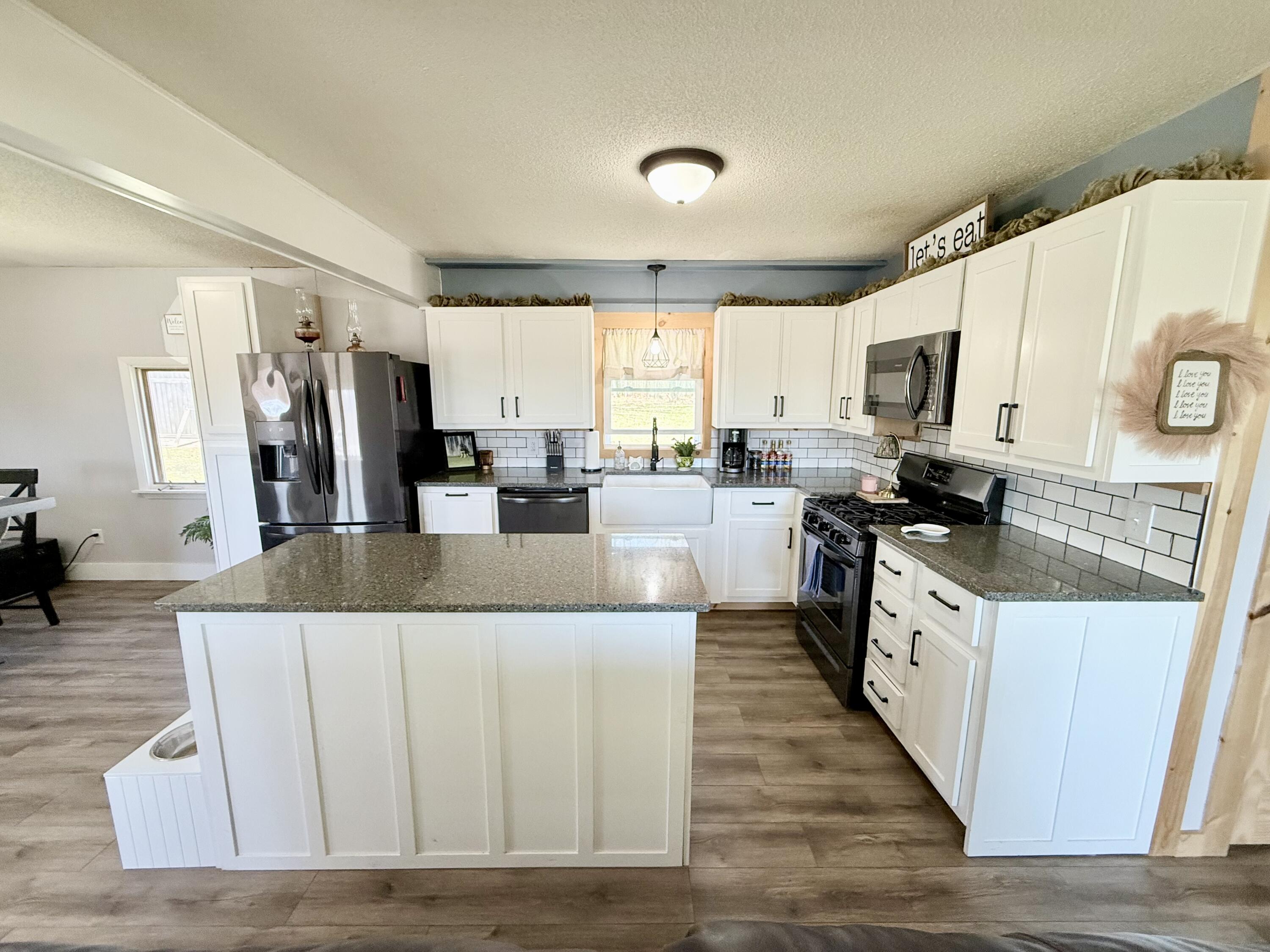 1711 New York 22b Morrisonville NY 12962