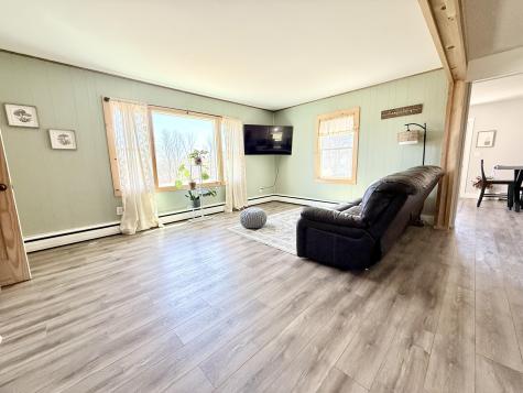 1711 New York 22b Morrisonville NY 12962