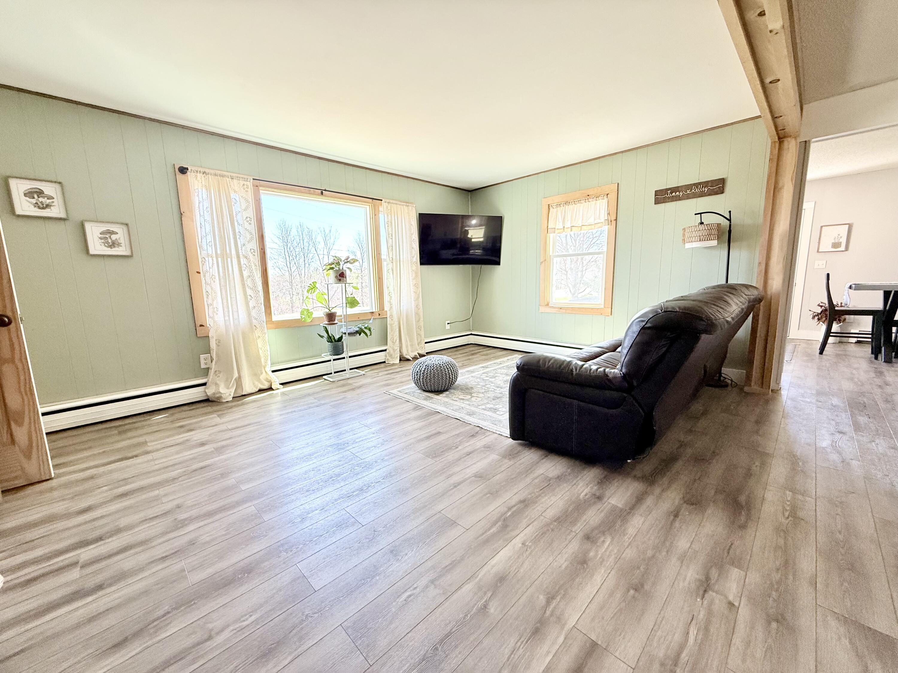 1711 New York 22b Morrisonville NY 12962