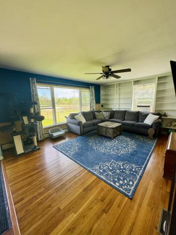 333 Us-11 Champlain NY 12919