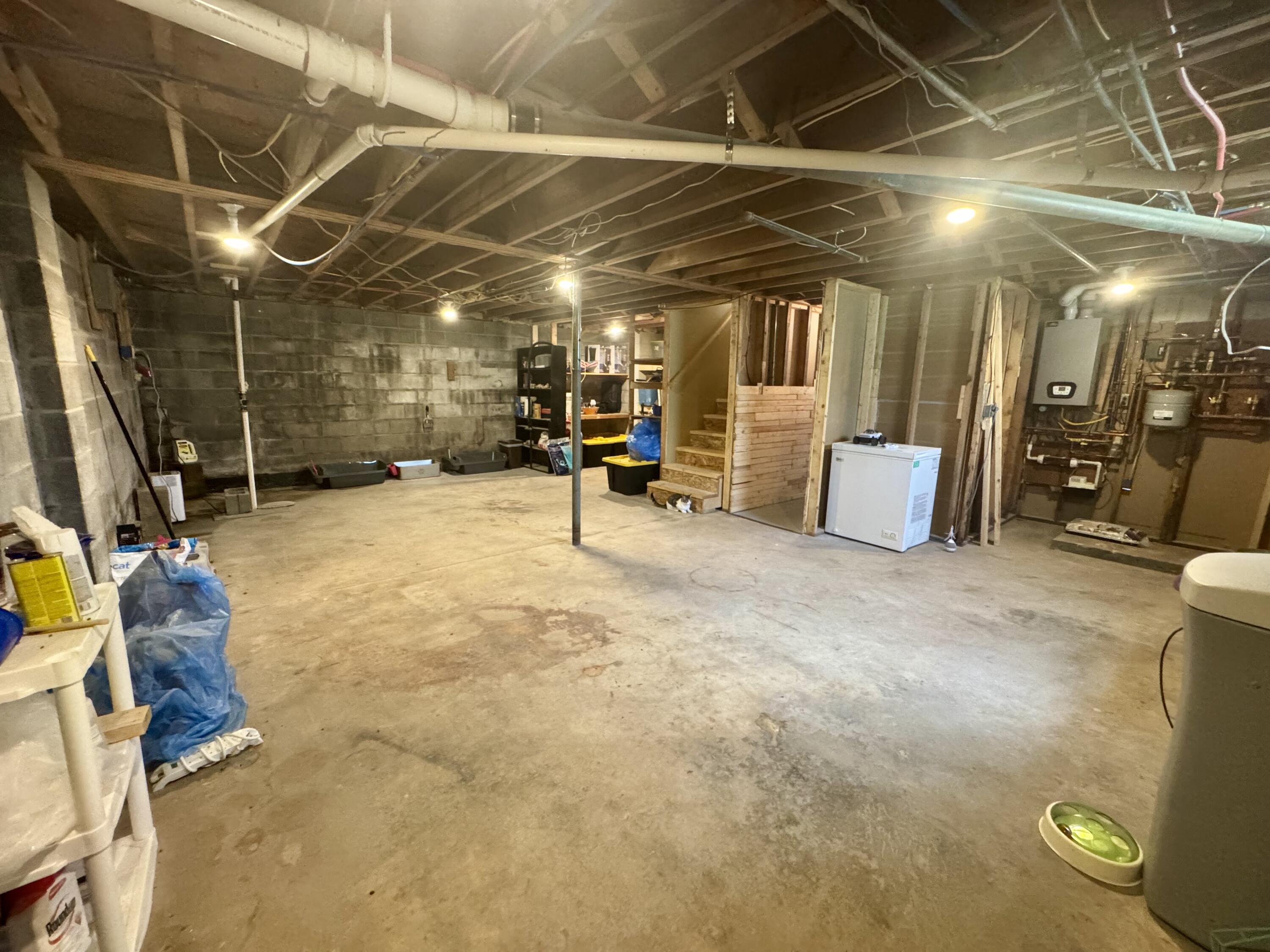 333 Us-11 Champlain NY 12919