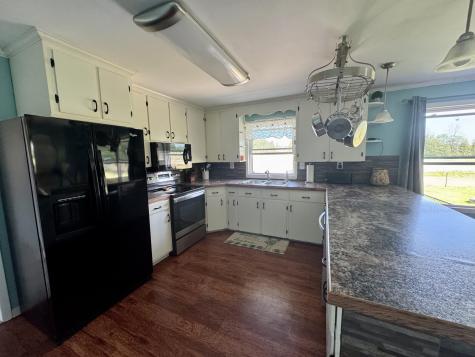 333 Us-11 Champlain NY 12919