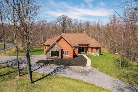 42 Bloomfield Drive Peru NY 12972