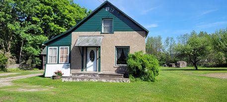 11 Pepper Hill Road Mooers Forks NY 12959