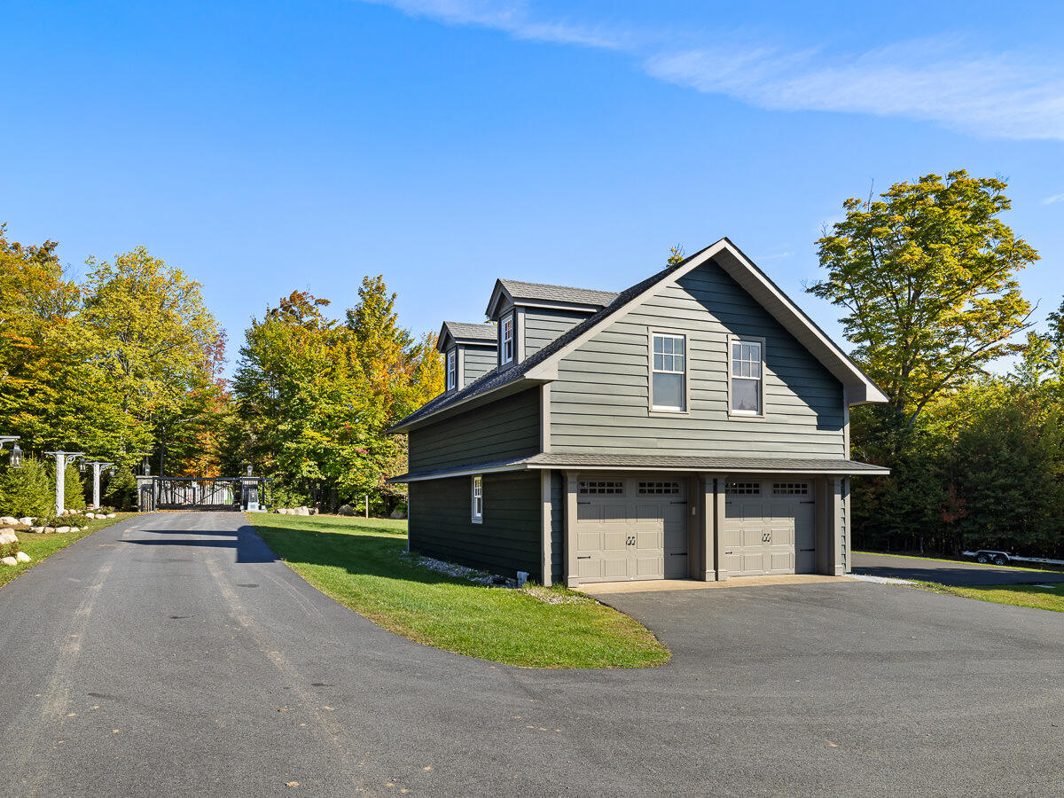 126 Forest Brook Drive Lake Placid NY 12946
