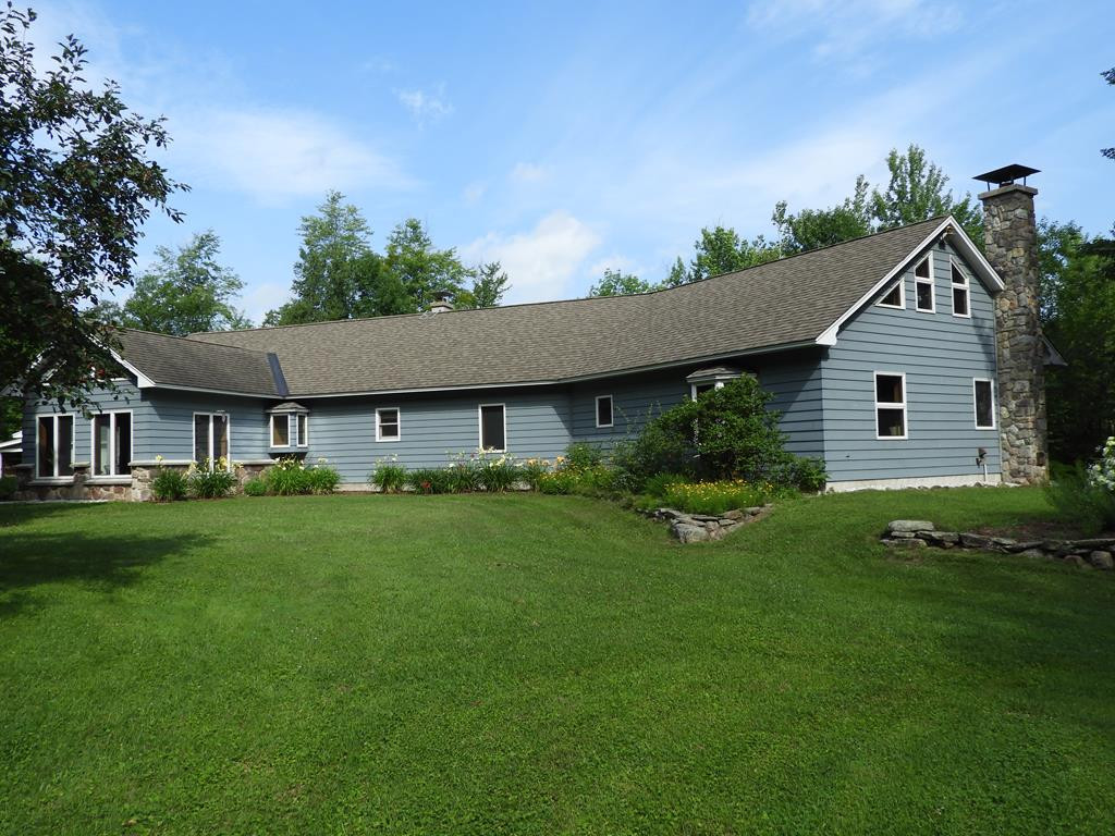 6 Parrotte Way Peru NY 12972