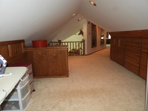6 Parrotte Way Peru NY 12972
