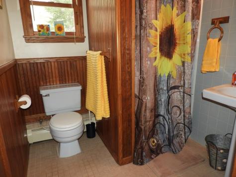 6 Parrotte Way Peru NY 12972