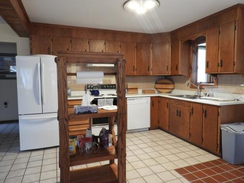 6 Parrotte Way Peru NY 12972