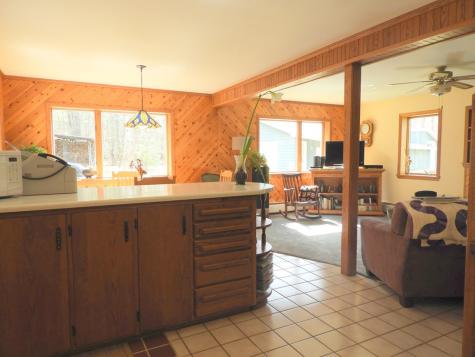 6 Parrotte Way Peru NY 12972