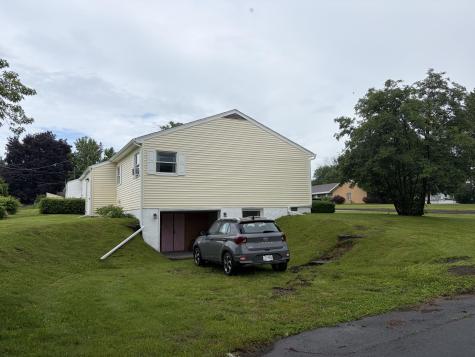 21 Dennis Avenue Plattsburgh NY 12901
