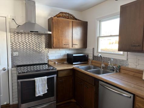 21 Dennis Avenue Plattsburgh NY 12901