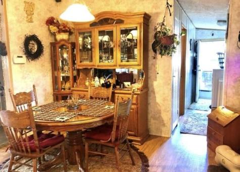9 Dean Lane Plattsburgh NY 12901