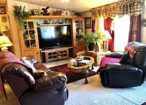 9 Dean Lane Plattsburgh NY 12901
