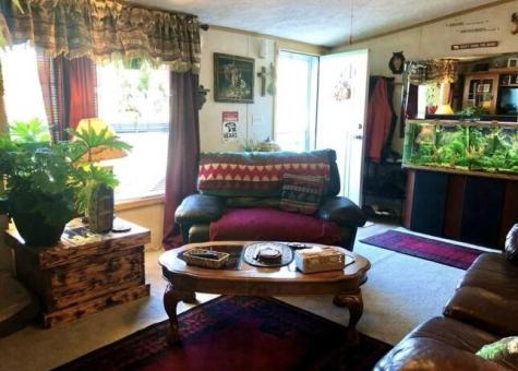 9 Dean Lane Plattsburgh NY 12901