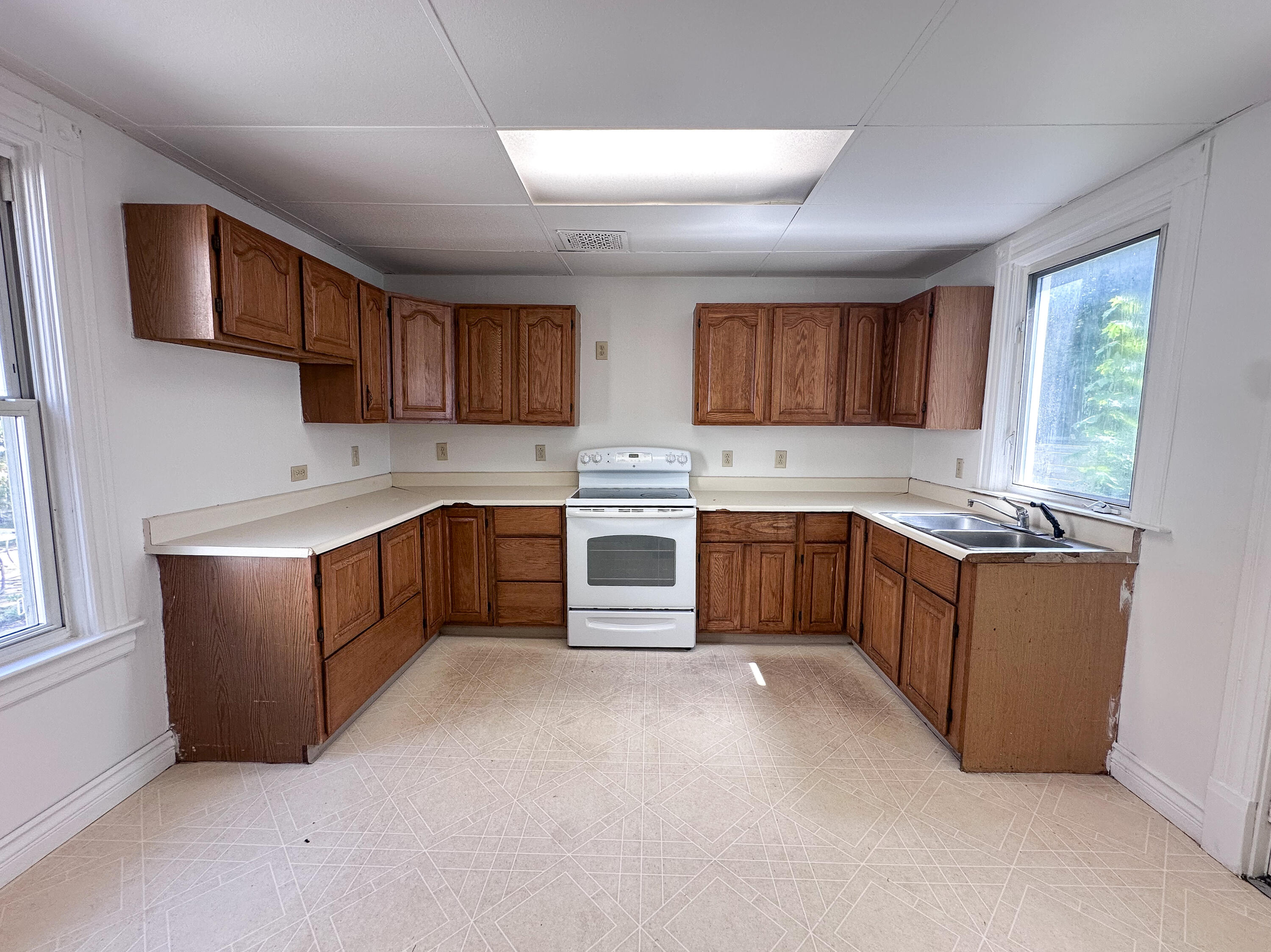 126 Oak Street Plattsburgh NY 12901