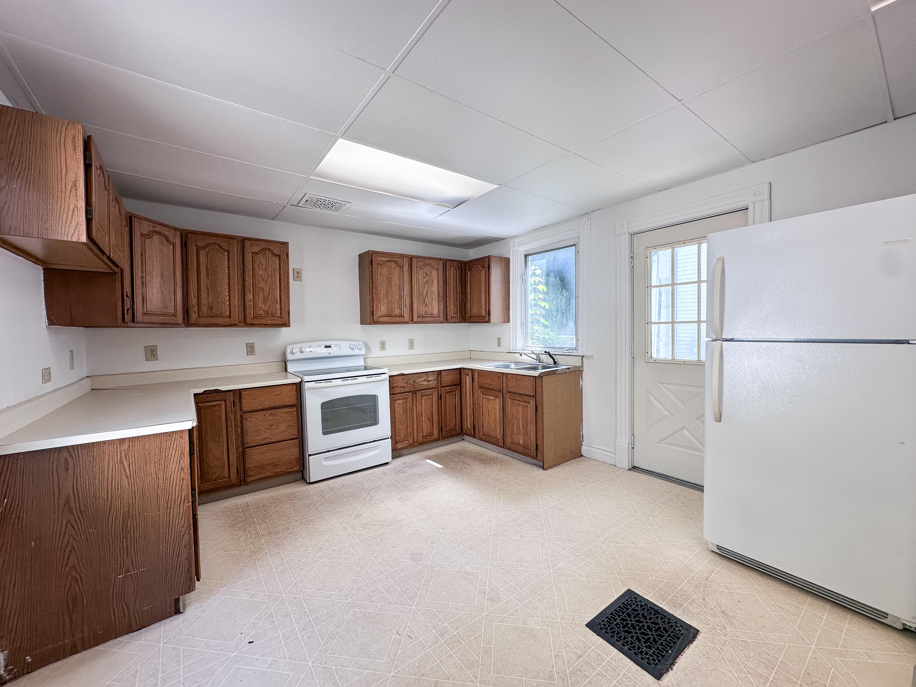 126 Oak Street Plattsburgh NY 12901