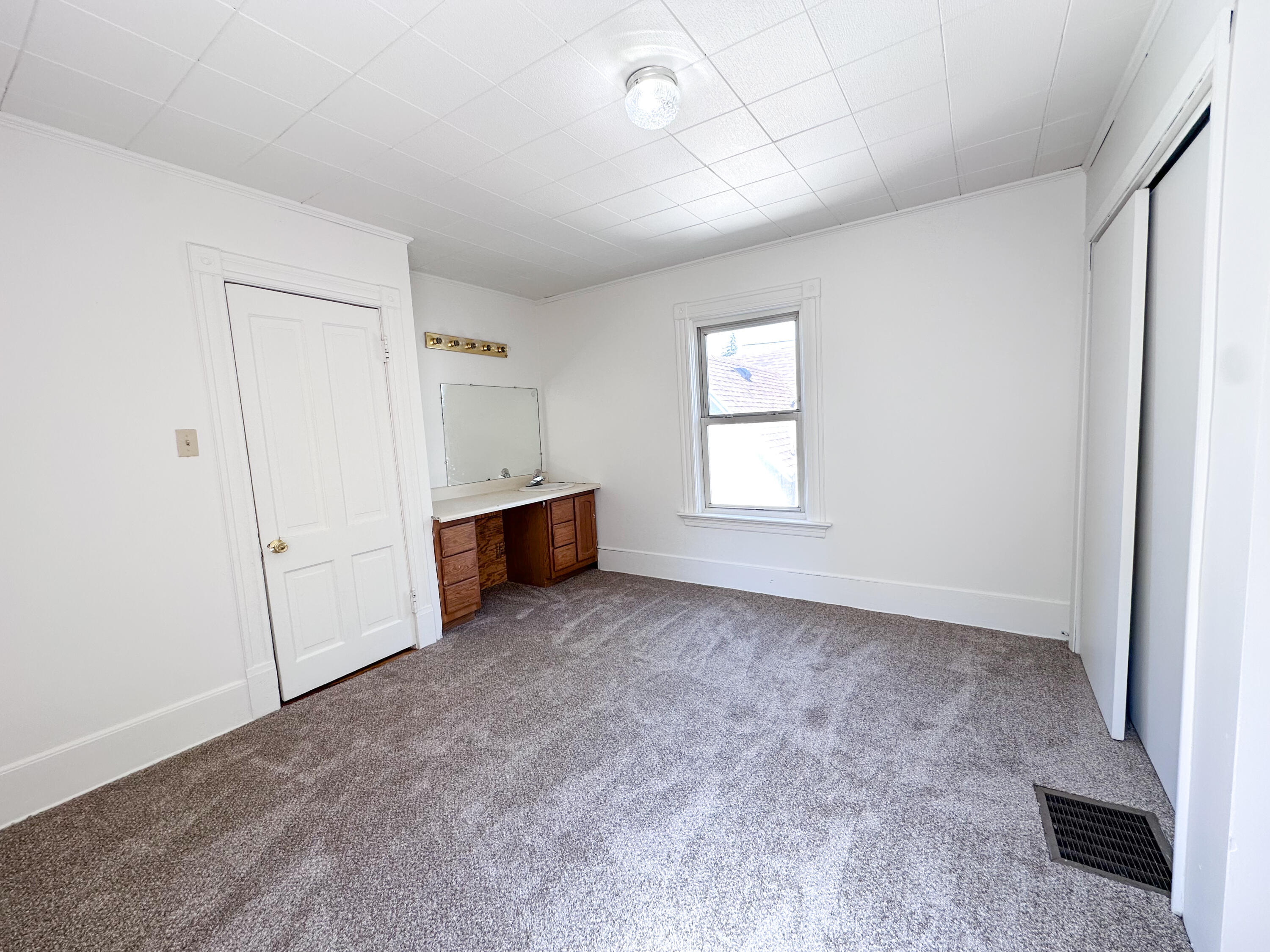 126 Oak Street Plattsburgh NY 12901