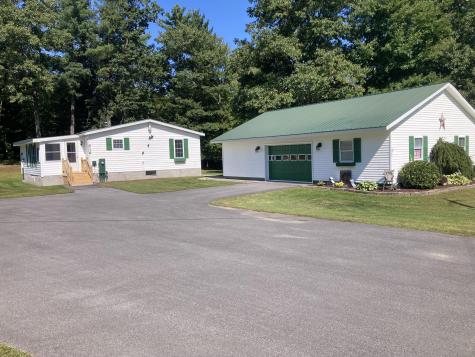 186 Flat Rock Road Morrisonville NY 12962