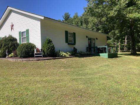 186 Flat Rock Road Morrisonville NY 12962