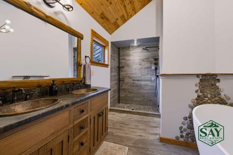 76 Saddleback Way Lake Placid NY 12946