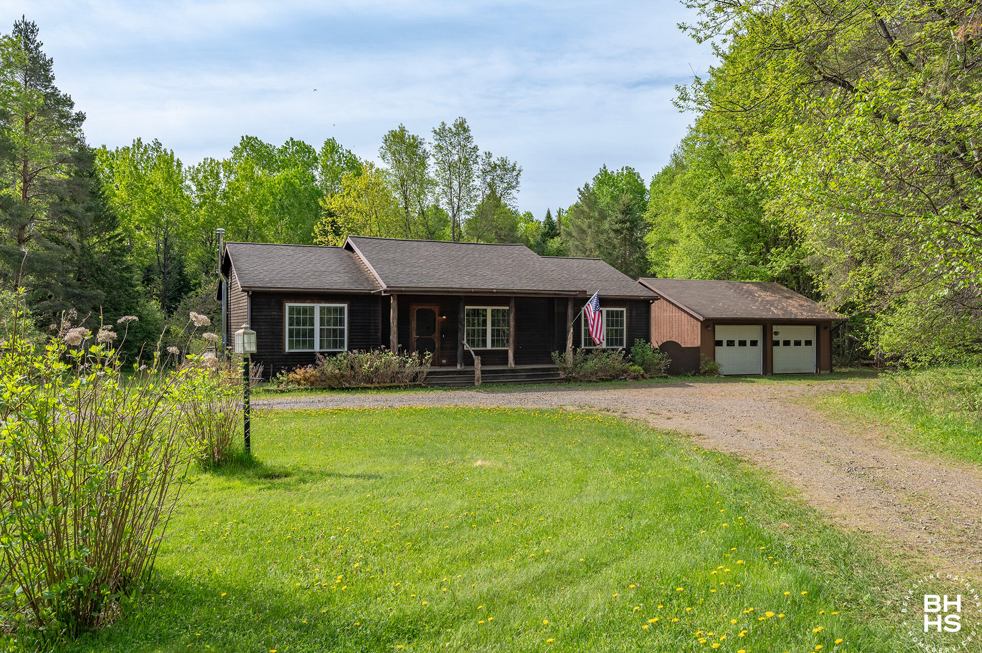 43 American Way Lake Placid NY 12946