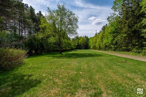 43 American Way Lake Placid NY 12946