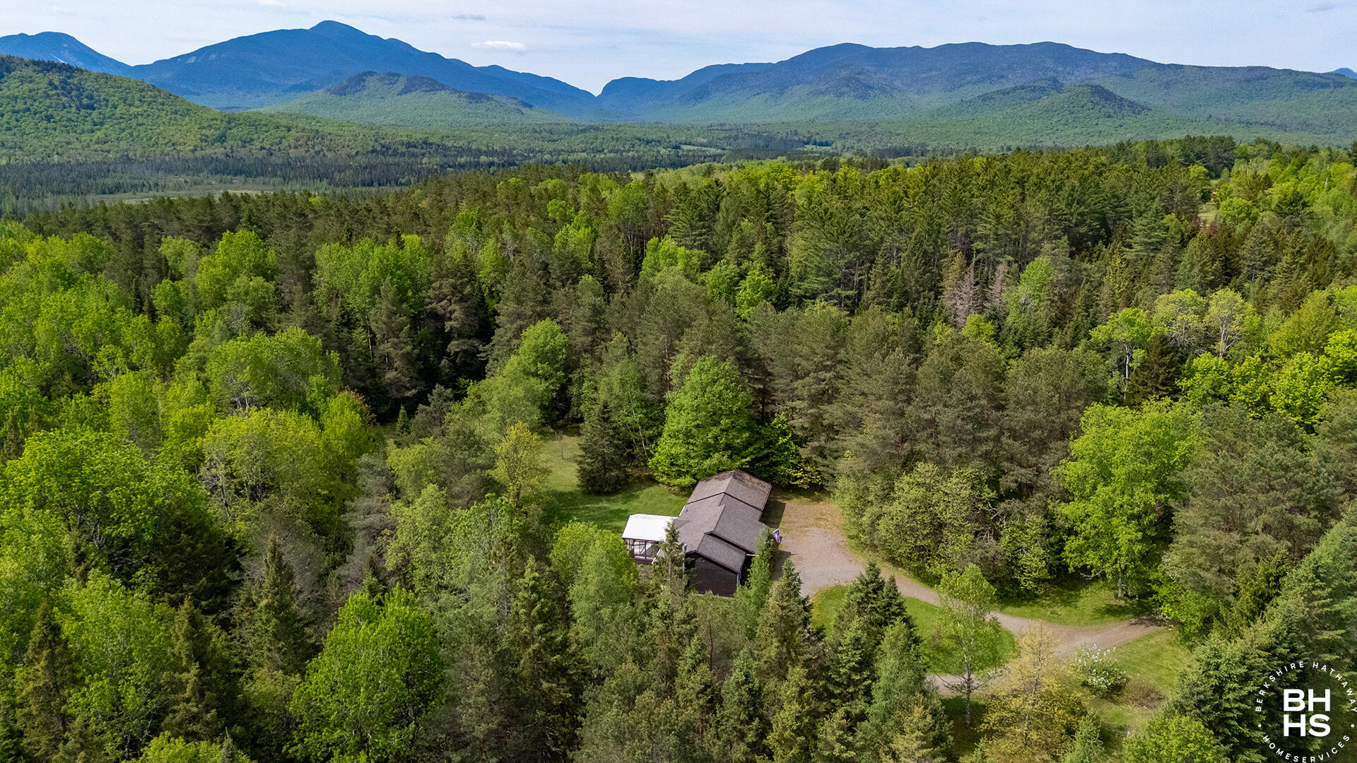 43 American Way Lake Placid NY 12946