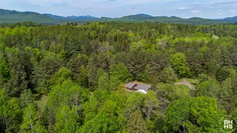 43 American Way Lake Placid NY 12946