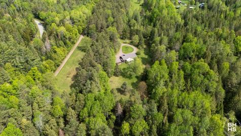 43 American Way Lake Placid NY 12946