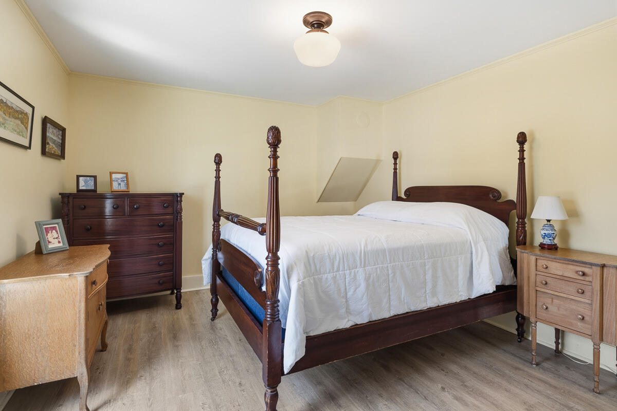 2830 Essex Road Essex NY 12936