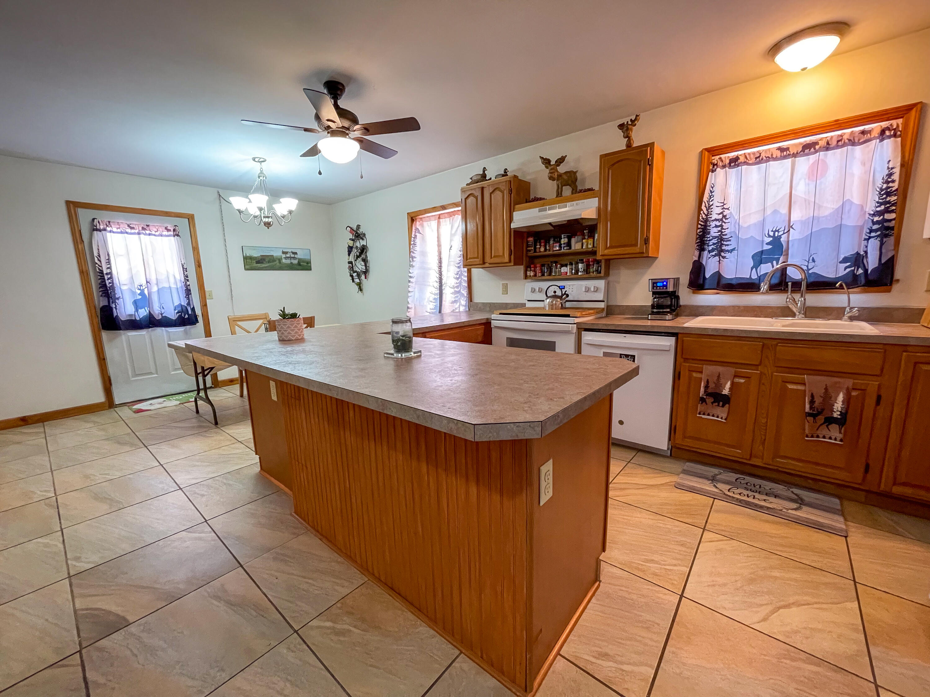 675 Ratta Road Chazy NY 12921