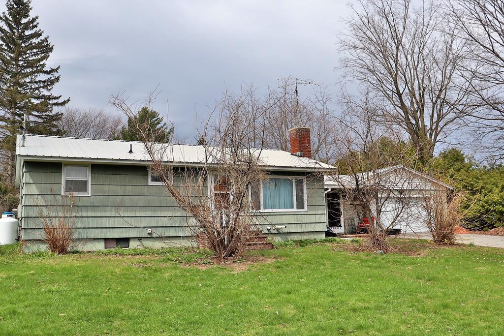 743 Mason Street Morrisonville NY 12962