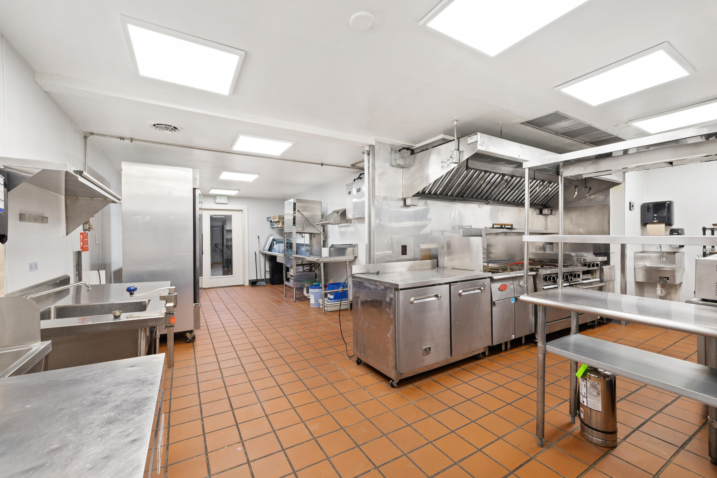 10050 Nys Route 9n Keene NY 12942