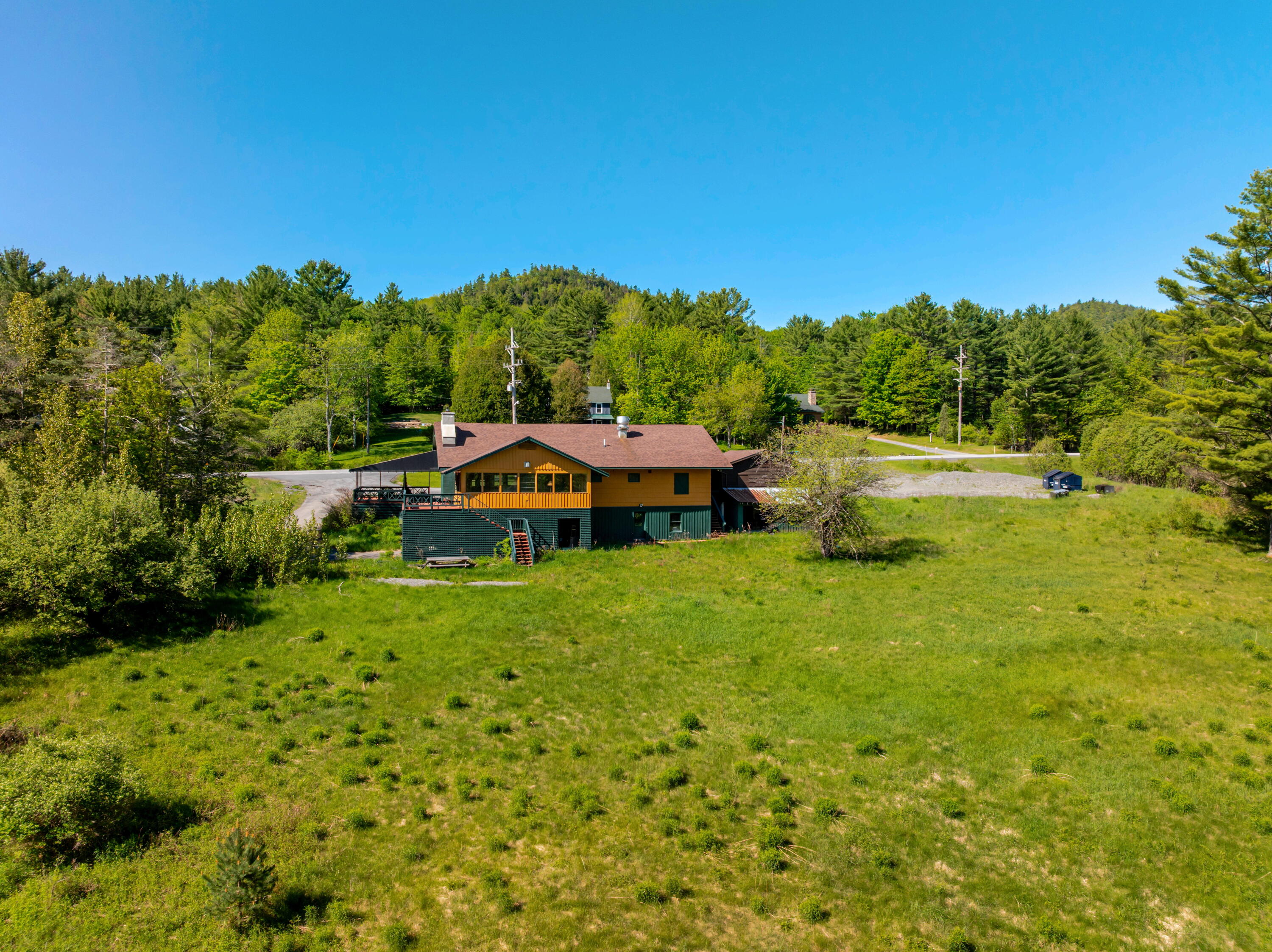 10050 Nys Route 9n Keene NY 12942