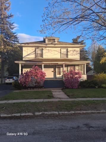 15 3rd Street Malone NY 12953