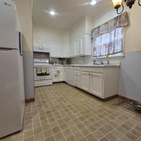 15 3rd Street Malone NY 12953