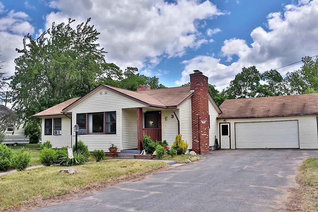 3 Mcintosh Drive Peru NY 12972