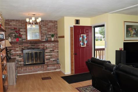 3 Mcintosh Drive Peru NY 12972