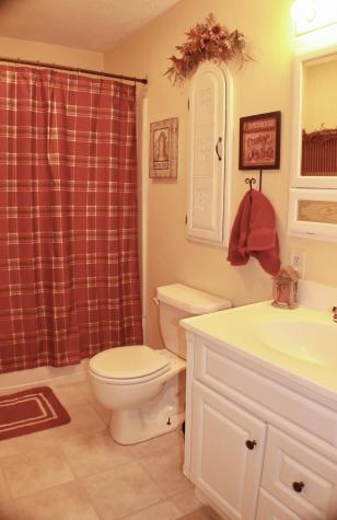 30 Mcintosh Drive Peru NY 12972